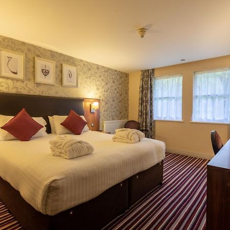 Gloucester Robinswood Hotel, BW Signature Collection Bagian luar foto